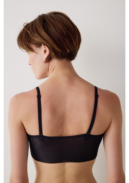 Siyah Zerogram Çıkarılabilir Kaplı Dikişsiz Balensiz Bralet Sütyen