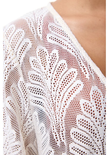 Lace Ekru Kimono
