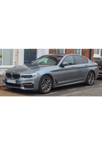 Bmw 5 Serisi G30 G31 2016-2022 Ön Çamurluk Çıtası Siyah Sağ fırsatları