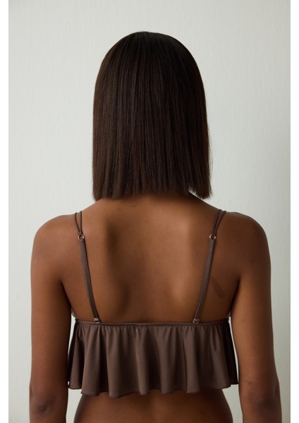 Kahverengi Dantelli V Yaka Üçgen Kapsız Atlet indirimleri