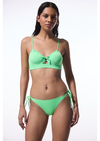 Yeşil Balenli Sabit Askılı Bikini Üstü