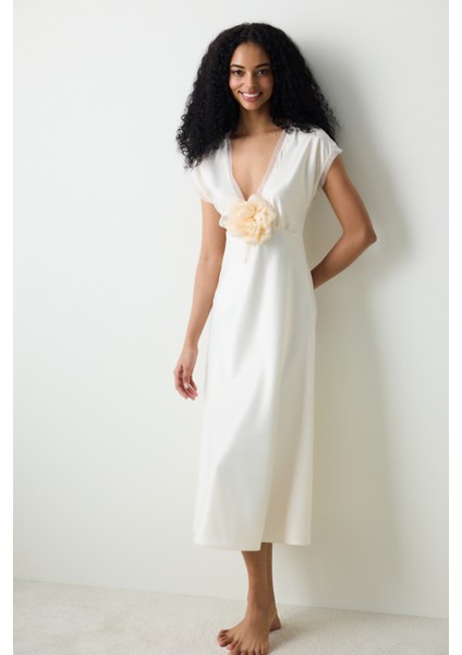 Roses Saten Krem Gecelik