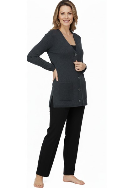 Kadın Kışlık Yünlü Örme Anne Hırka V Yaka Elmas Taşı Motifli Çift Cepli Düğmeli Likralı fiyatları