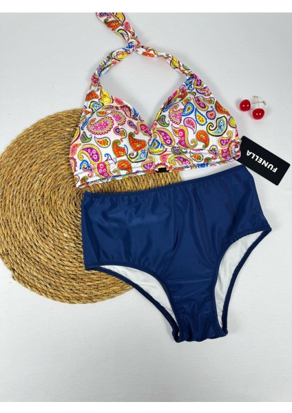 Batik Desenli Yüksel Bel Boyun Bağlamalı Şık Bikini Takımı