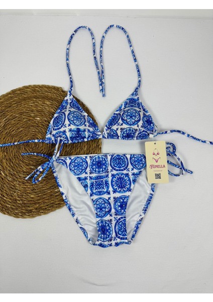 Şık Likralı Mavi Desenli Ikili Üçgen Bikini Takımı