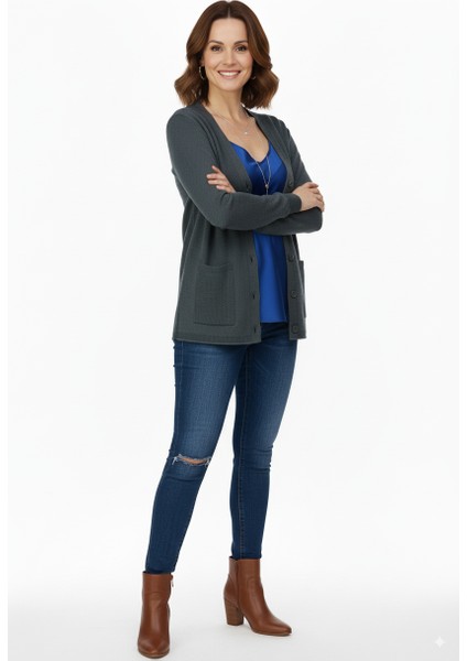 Kadın Kışlık Yünlü Örme Anne Hırka V Yaka Elmas Taşı Motifli Çift Cepli Düğmeli Likralı fiyatları