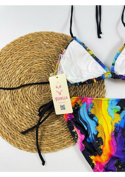 Batik Desenli Yandan ve Boyundan Bağlamalı Şık Kadın Bikini Takımı indirimleri