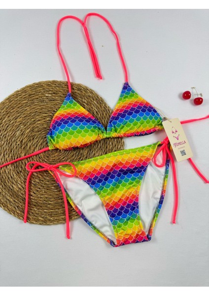 Balık Desenli Yandan ve Boyundan Bağlamalı Şık Kadın Bikini Takımı