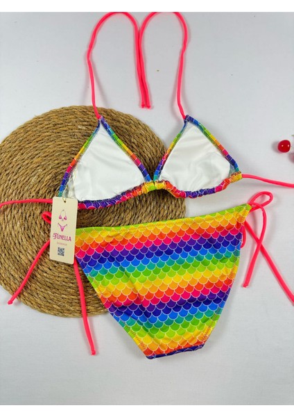 Balık Desenli Yandan ve Boyundan Bağlamalı Şık Kadın Bikini Takımı fırsatları