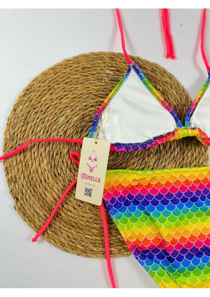 Balık Desenli Yandan ve Boyundan Bağlamalı Şık Kadın Bikini Takımı indirimleri