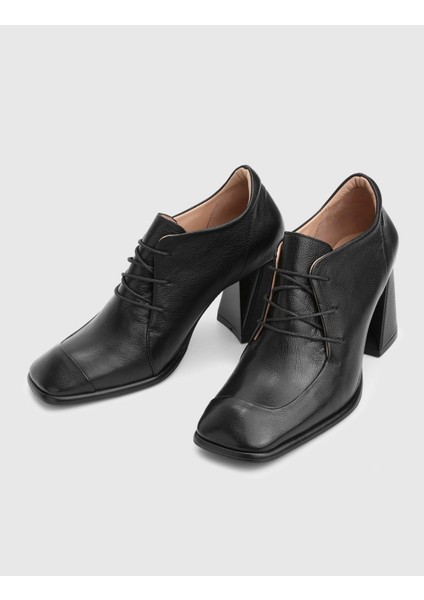 Petrin Hakiki Deri Siyah Kadın Topuklu Ayakkabı fiyatları