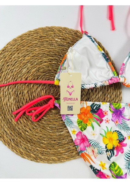 Çiçek Desenli Yandan ve Boyundan Bağlamalı Şık Kadın Bikini Takımı indirimleri