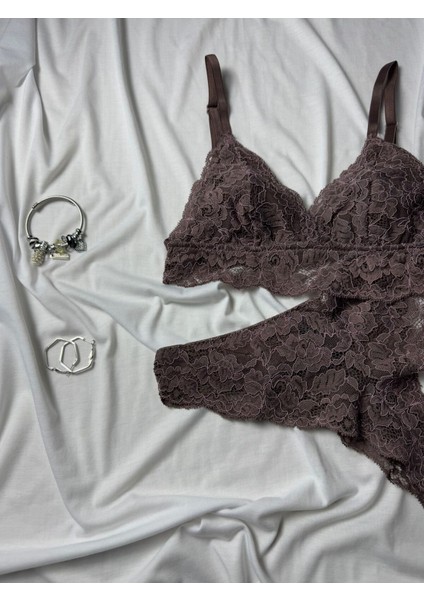 Dantelli Tanga Iç Çamaşır Takımı fiyatları