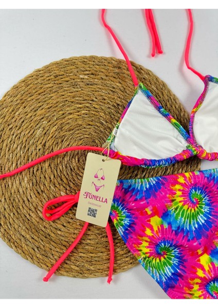 Ekose Desenli Yandan ve Boyundan Bağlamalı Şık Kadın Bikini Takımı indirimleri