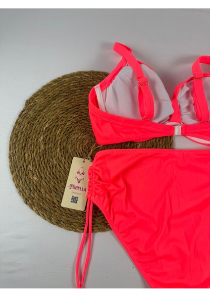 Fosforlu Pembe Büyük Beden Kadın Şık Bikini Takımı indirimleri