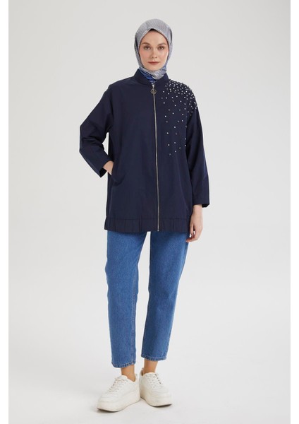 Eteği Lastikli Fermuarlı ve Taş Detaylı Ceket Lacivert 25KT518