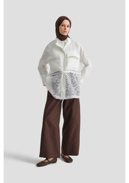 Taş Işlemeli Gizli Fermuarlı Ceket-Ekru 25YT508