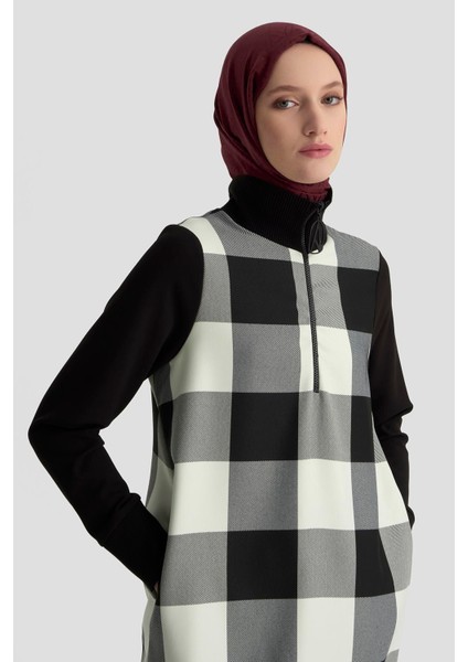 Kolları ve Yakası Ribanalı Yarım Fermuarlı Tunik Siyah 25KT441 modelleri