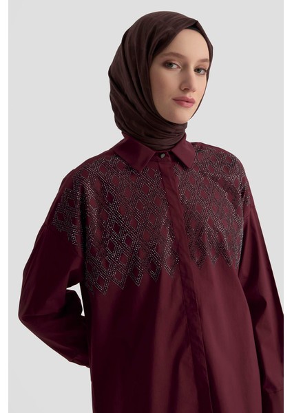 Taş Işlemeli Gizli Düğmeli Tunik-Vişne 25KT419 modelleri