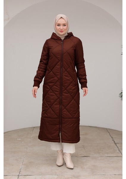 Boydan Fermuarlı Şişme Kapitone Desenli Mont Bordo 24KT710