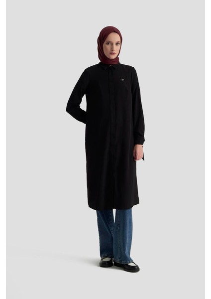 Gizli Düğmeli Kol Detaylı Gömlek Yakalı Tunik Siyah 25YT4158