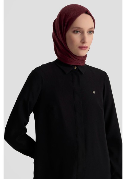 Gizli Düğmeli Kol Detaylı Gömlek Yakalı Tunik Siyah 25YT4158 modelleri