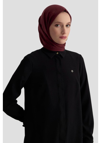 Gizli Düğmeli Kol Detaylı Gömlek Yakalı Tunik Siyah 25YT4158 fırsatları