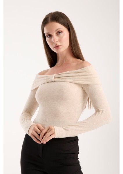 Kadın Geniş Yaka Omzu Açık Viskon Bluz – Esnek, Uzun Kollu, Slim Fit 3013
