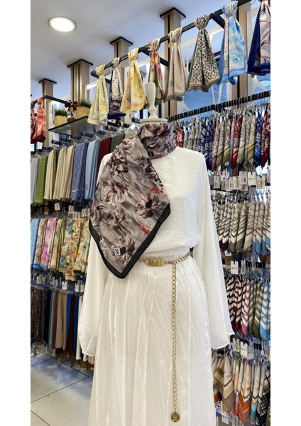 Saklı Bahar Eşarp Siyah