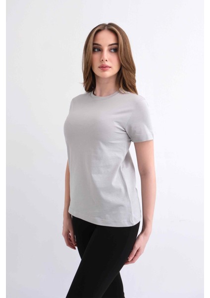Kadın Bisiklet Yaka Düz Baskısız %100 Pamuk Gri Basic Tişört fırsatları