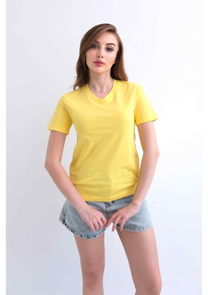 Kadın V Yaka Düz Baskısız %100 Pamuk Sarı Basic Tişört fiyatları