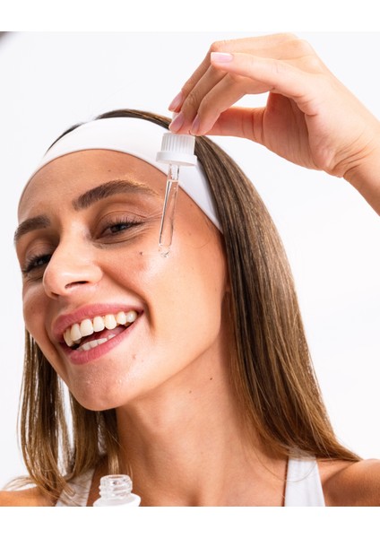 Yoğun Nemlendirme ve Dolgunlaştırıcı Etkili Yenileyici Cilt Bakım Serumu (Hyaluronic Acid 2% + B5)