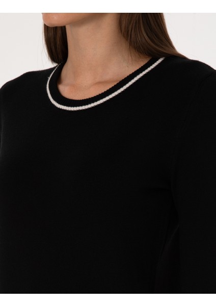 Kadın Siyah Slim Fit Basic Kazak 50315910-VR046