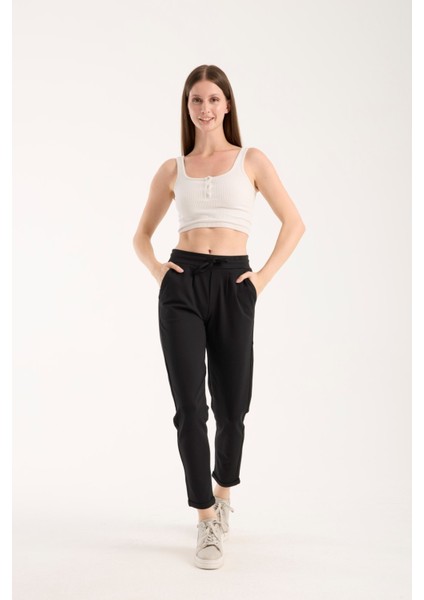 Kadın Bağcıklı Spor Tarz Dar Paça Pantolon – Rahat ve Modern Kesim 4001