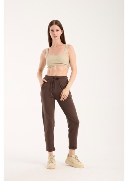 Kadın Bağcıklı Spor Tarz Dar Paça Pantolon – Rahat ve Modern Kesim 4001