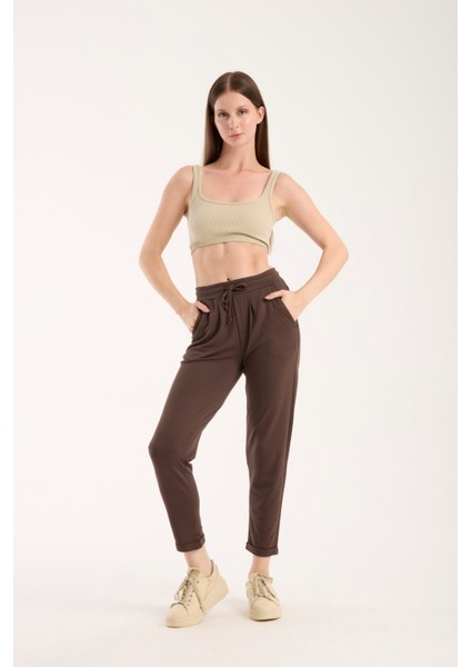 Kadın Bağcıklı Spor Tarz Dar Paça Pantolon – Rahat ve Modern Kesim 4001 fiyatları