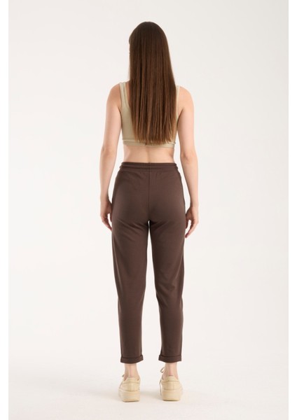 Kadın Bağcıklı Spor Tarz Dar Paça Pantolon – Rahat ve Modern Kesim 4001 modelleri