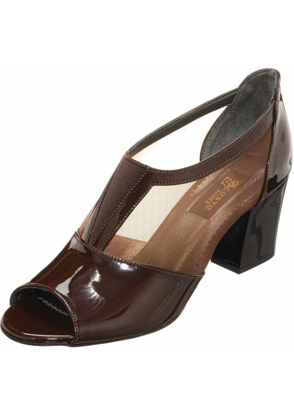 DRL0803 Acı Kahve Rugan Gündelik ve Abiye Kullanıma Uygun Yeni Sezon Rahat Geniş Kalıp Büyük Numara Kadın Ayakkabısı