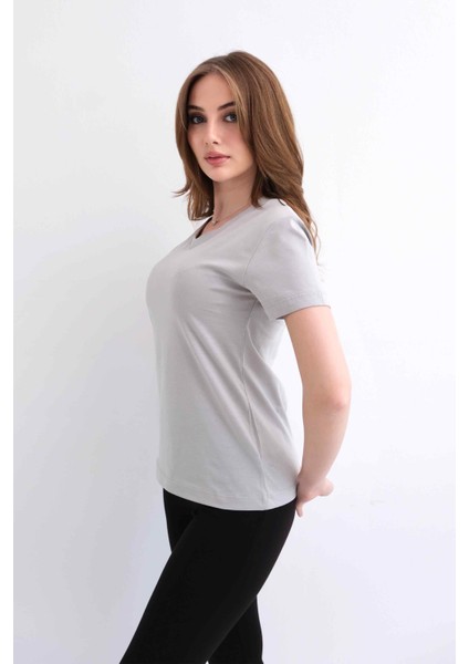 Kadın V Yaka Düz Baskısız %100 Pamuk Gri Basic Tişört fiyatları