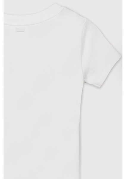 V Yaka Kısa Kol Üst