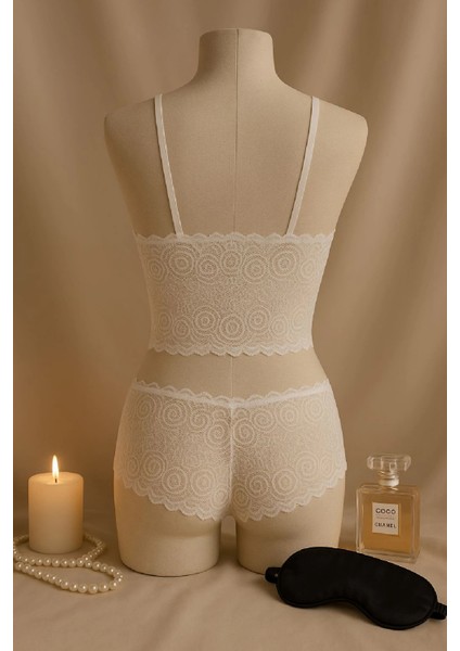 Kadın Beyaz Dantel Bralet Şort Takımı – Romantik ve Zarif Iç Giyim modelleri
