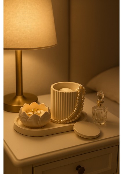 Lotus Form Dekoratif Set – Minimalist & Şık Tasarım (4 Parça) fırsatları