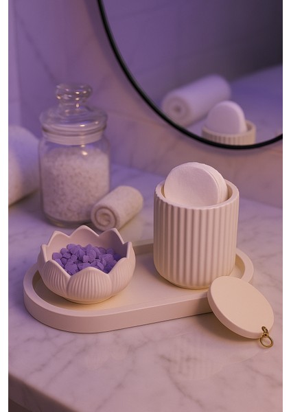 Lotus Form Dekoratif Set – Minimalist & Şık Tasarım (4 Parça)