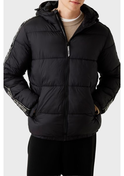 Arlo Kapitoneli Regular Fit Kapüşonlu Şişme Mont Z5BL17WO06I Erkek Mont Z5BL17 WO06I Jblk