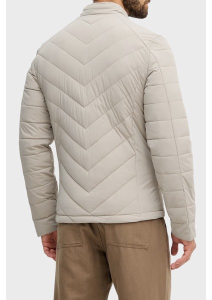 Stretch Kapitoneli Regular Fit Dik Yaka Suya Dayanıklı Mont M4YL05WG9O2 Erkek Mont M4YL05 WG9O2 A90N modelleri