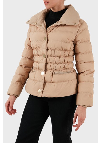 Kapitoneli Regular Fit Dik Yaka Düğmeli Mont Bayan Mont XW000653 AF15984 U1051 fırsatları