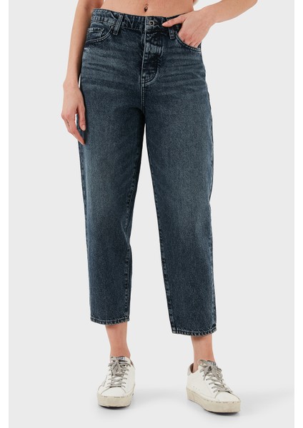 Pamuklu Tapered Fit Normal Bel Daralan Paça Jeans Bayan Kot Pantolon XW000128 AF14471 MB001