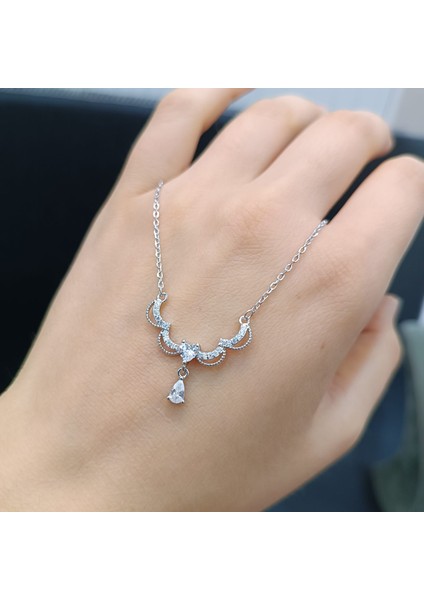 925 Ayar Gümüş Kanatlı Damla Model Tasarımlı Kolye