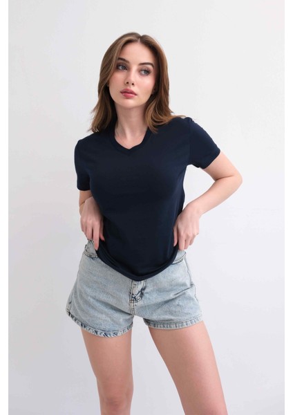 Kadın V Yaka Düz Baskısız %100 Pamuk Lacivert Basic Tişört