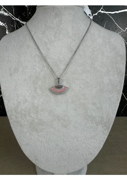 Yelpaze Figürlü Çelik Kolye